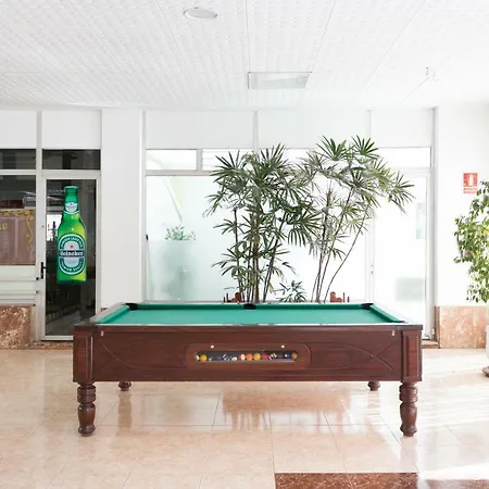Apartment 408 Enchanting El Dorado Accommodation, Sea View!